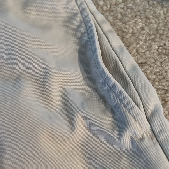 Lands End Ladies Khaki Weekender Shorts - Freshly Laundered- Gently worn Sz 16 - Picture 10 of 13